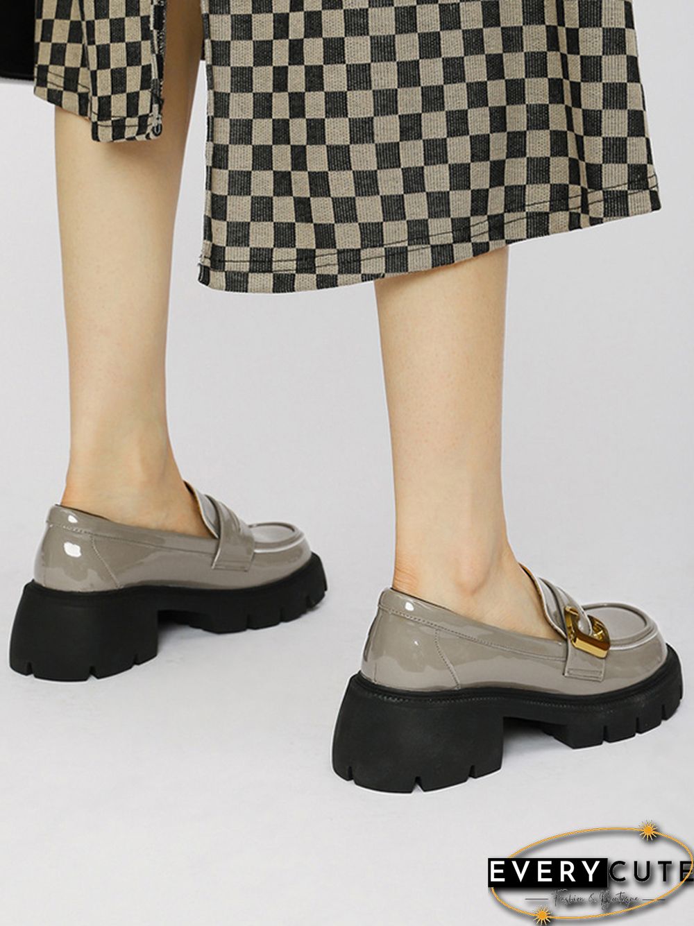 Round-Toe Split-Joint Loafers