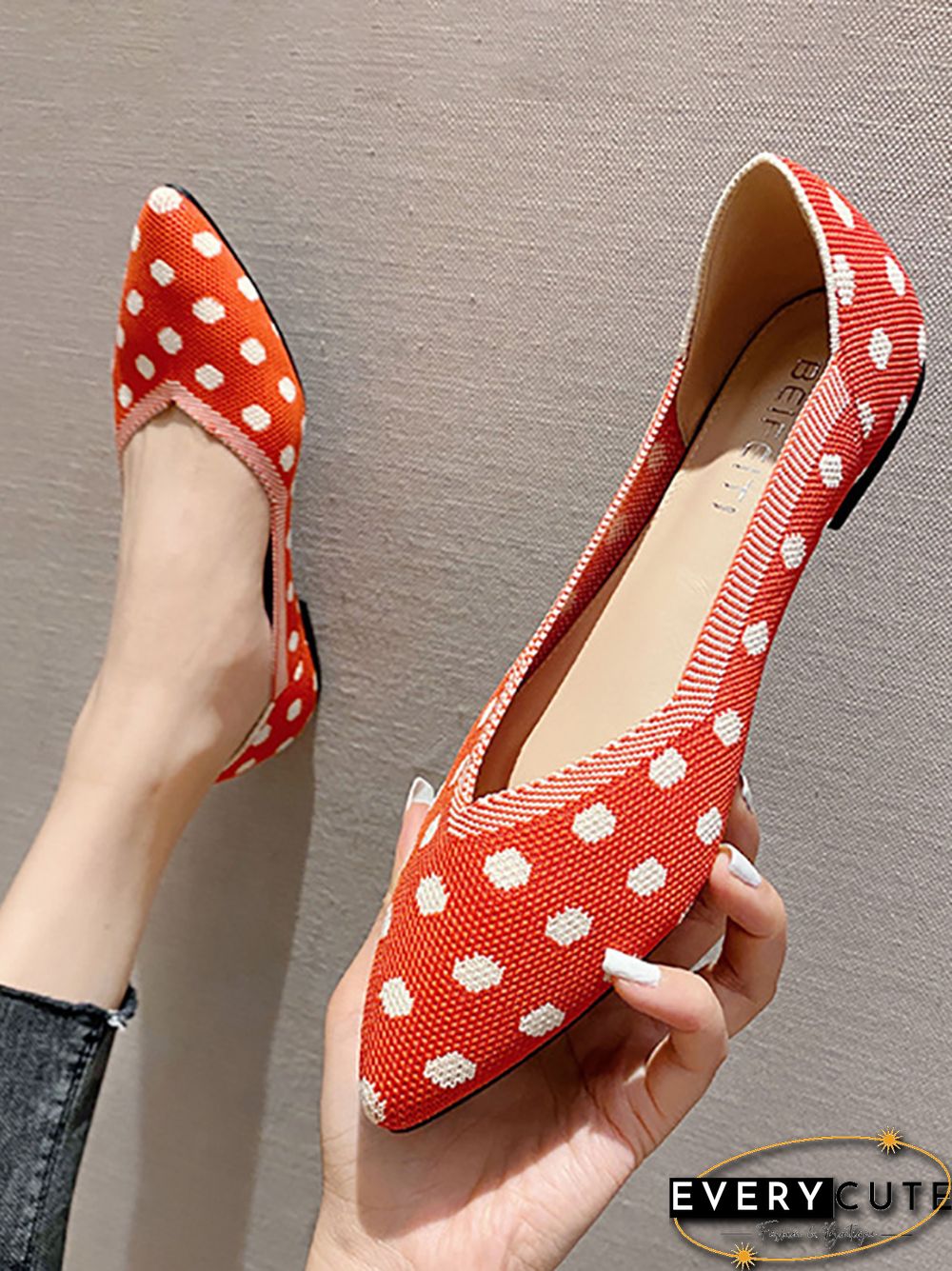 Contrast Color Pointed-Toe Polka-Dot V-Cut Low Heels Flat Shoes