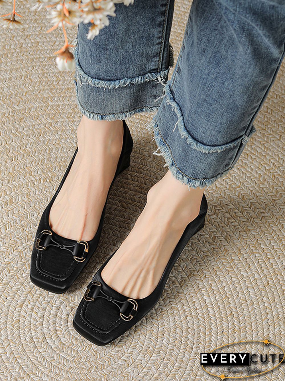 Shallow Cut Split-Joint Square-Toe Pumps