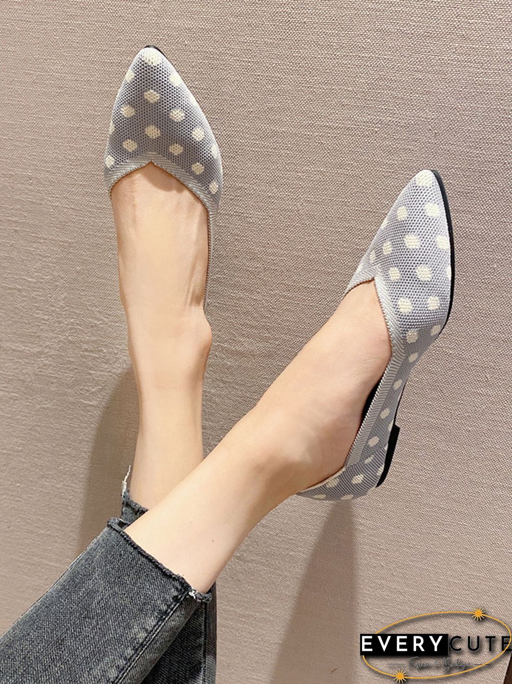 Contrast Color Pointed-Toe Polka-Dot V-Cut Low Heels Flat Shoes