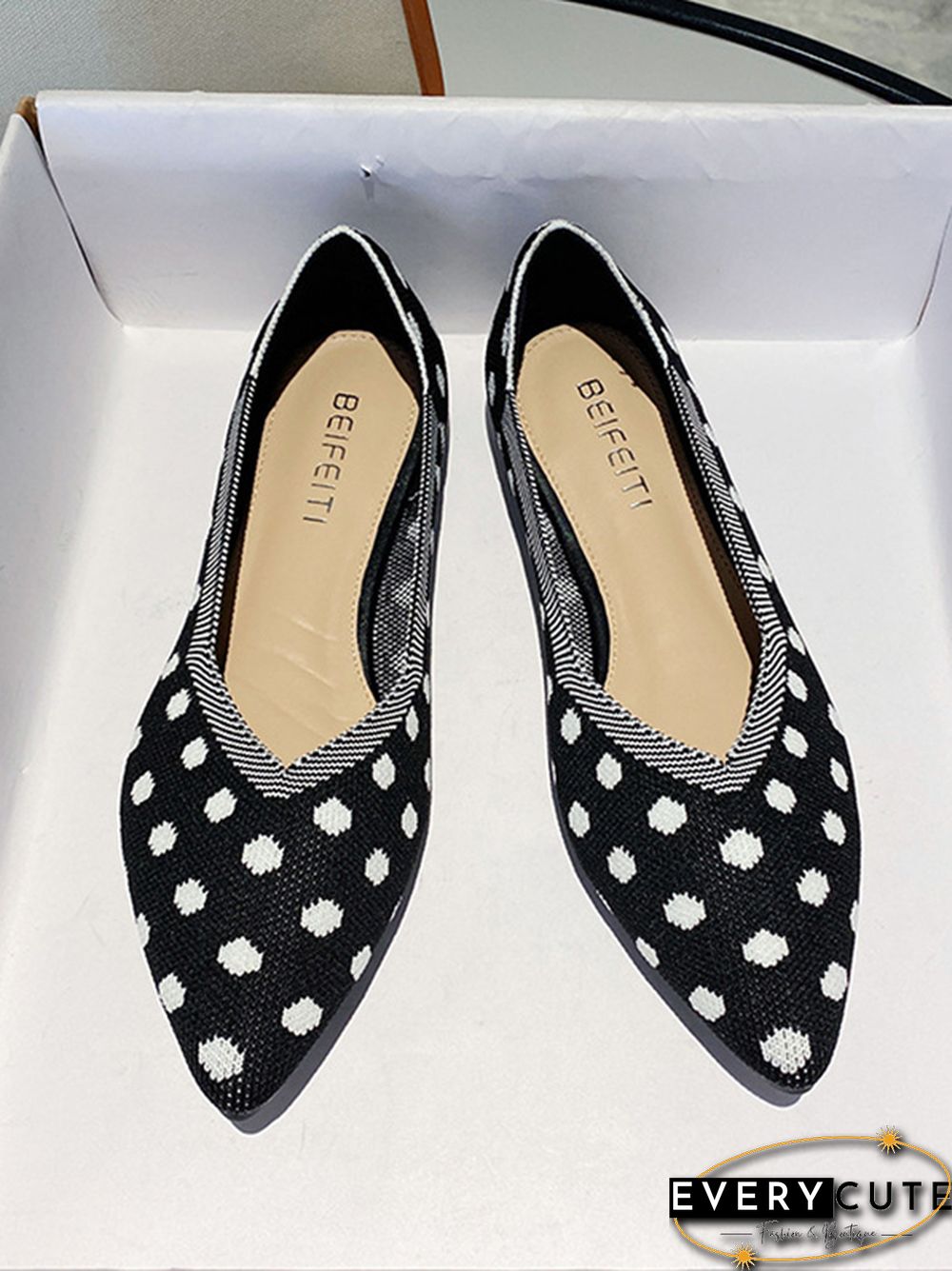 Contrast Color Pointed-Toe Polka-Dot V-Cut Low Heels Flat Shoes