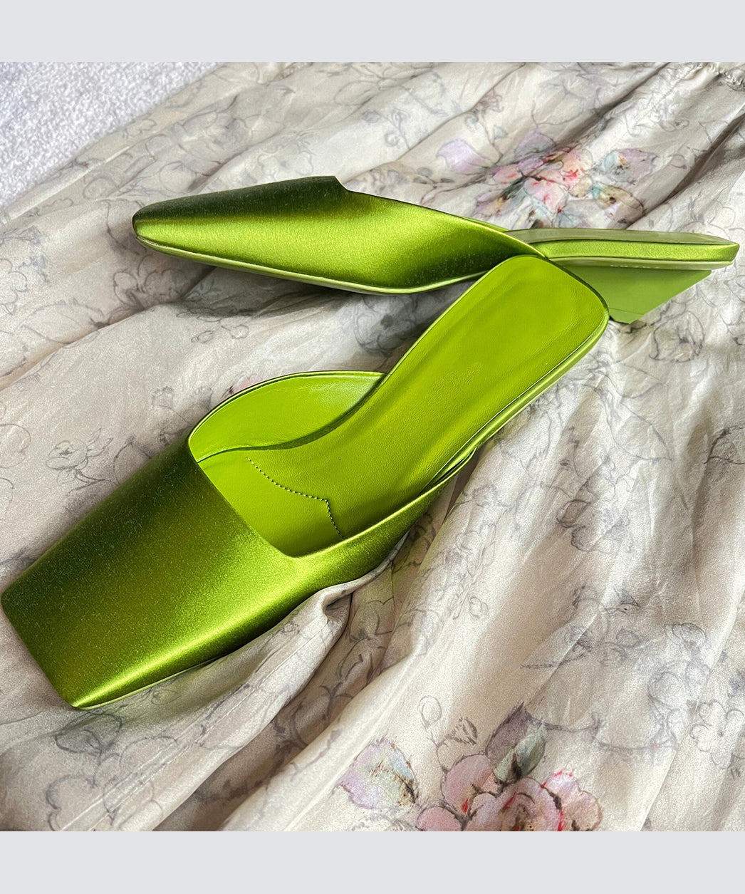 French New Satin Fluorescent Green Slide Sandals OI081