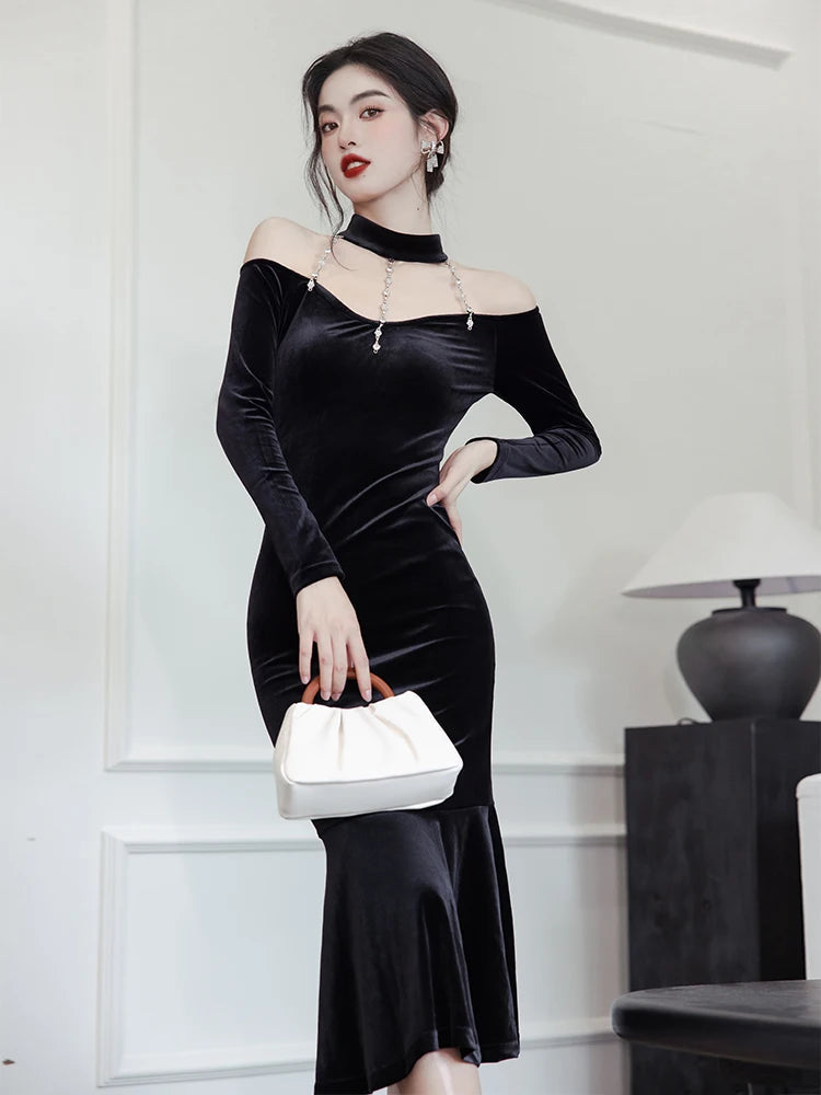 Goddess in The Night Dark Aesthetic Vamp Velvet Dress