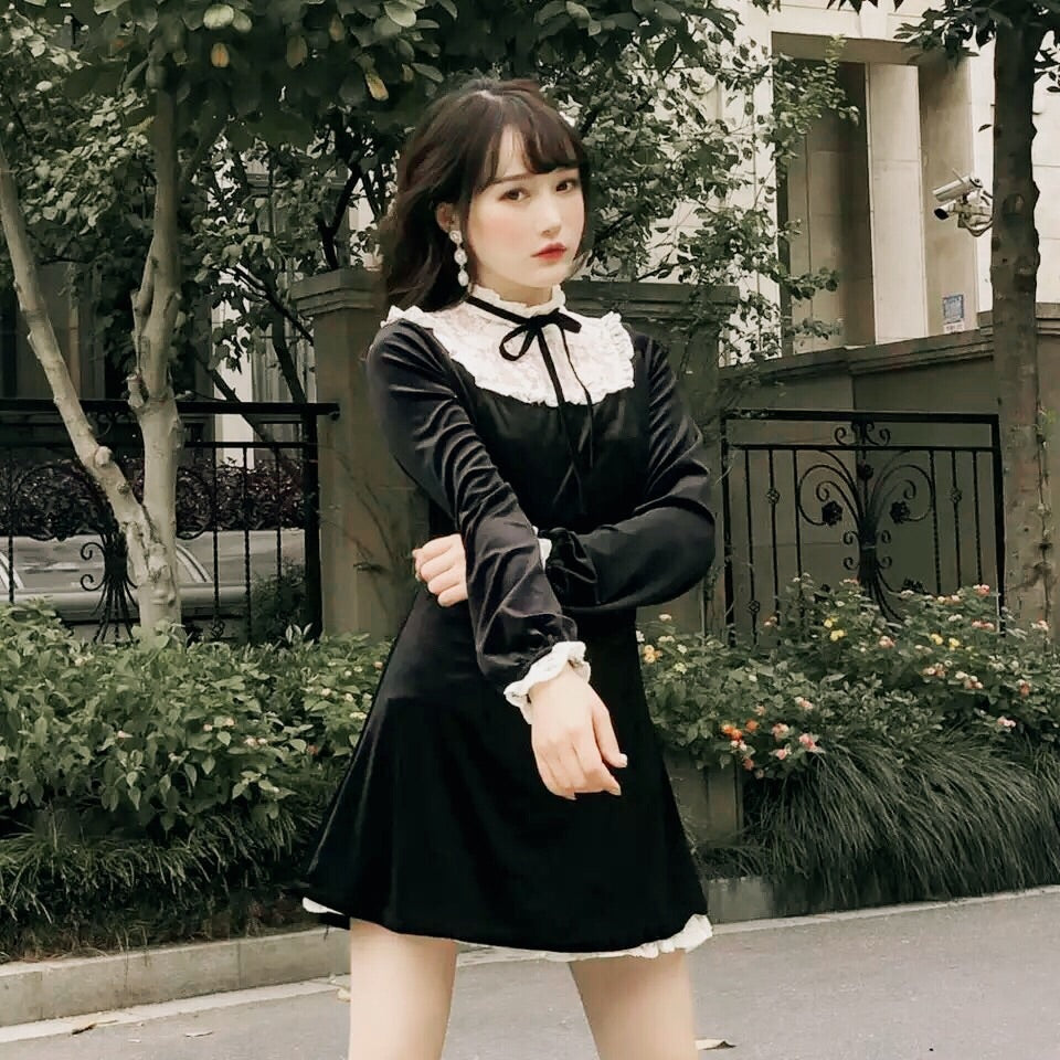 Larme Doll Velvet Goth Lace Mini Dress