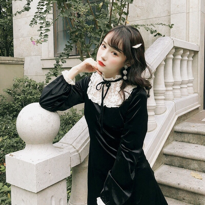 Larme Doll Velvet Goth Lace Mini Dress