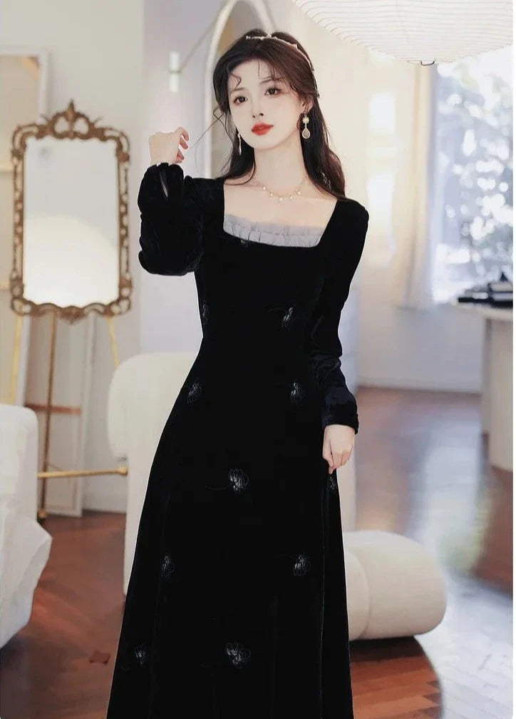 Nocturnal Flower Dark Aesthetic Velvet Dress