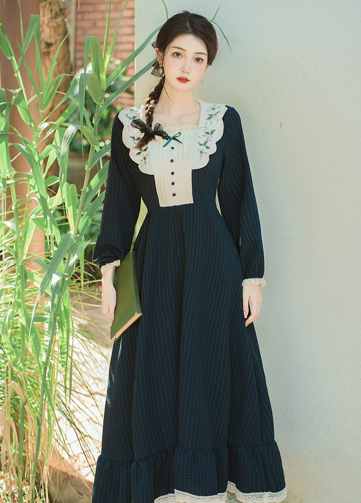 Betty Birdwillow Dark Academia Vintage-Inspired Dress