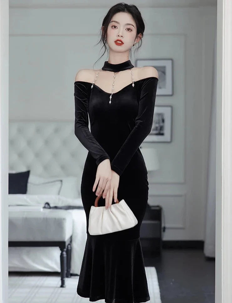 Goddess in The Night Dark Aesthetic Vamp Velvet Dress