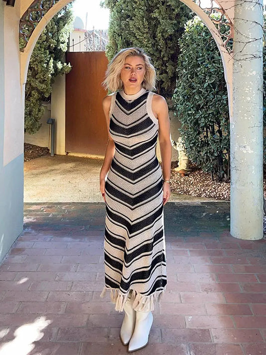 Fashion Wave Striped Tassel Hem Knitted Dress Women Sexy O Neck Sleeveless Bodycon Dresses Lady Holiday Beach Vacation Robes