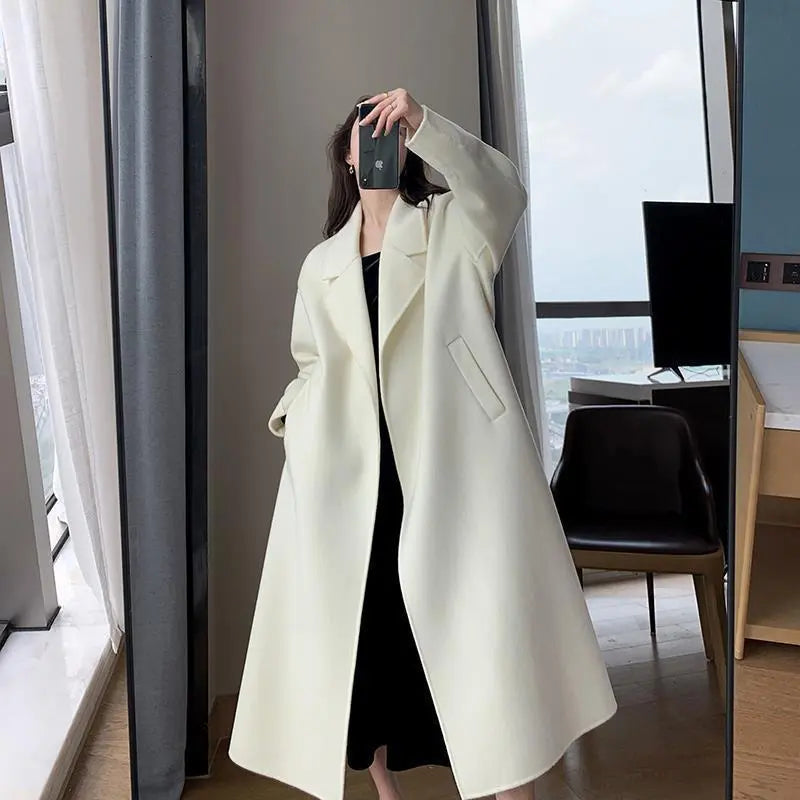 White Woolen Long Coat Women's Autumn and Winter Fashion Temperament Mid-length Small Thick Woolen Coat Women