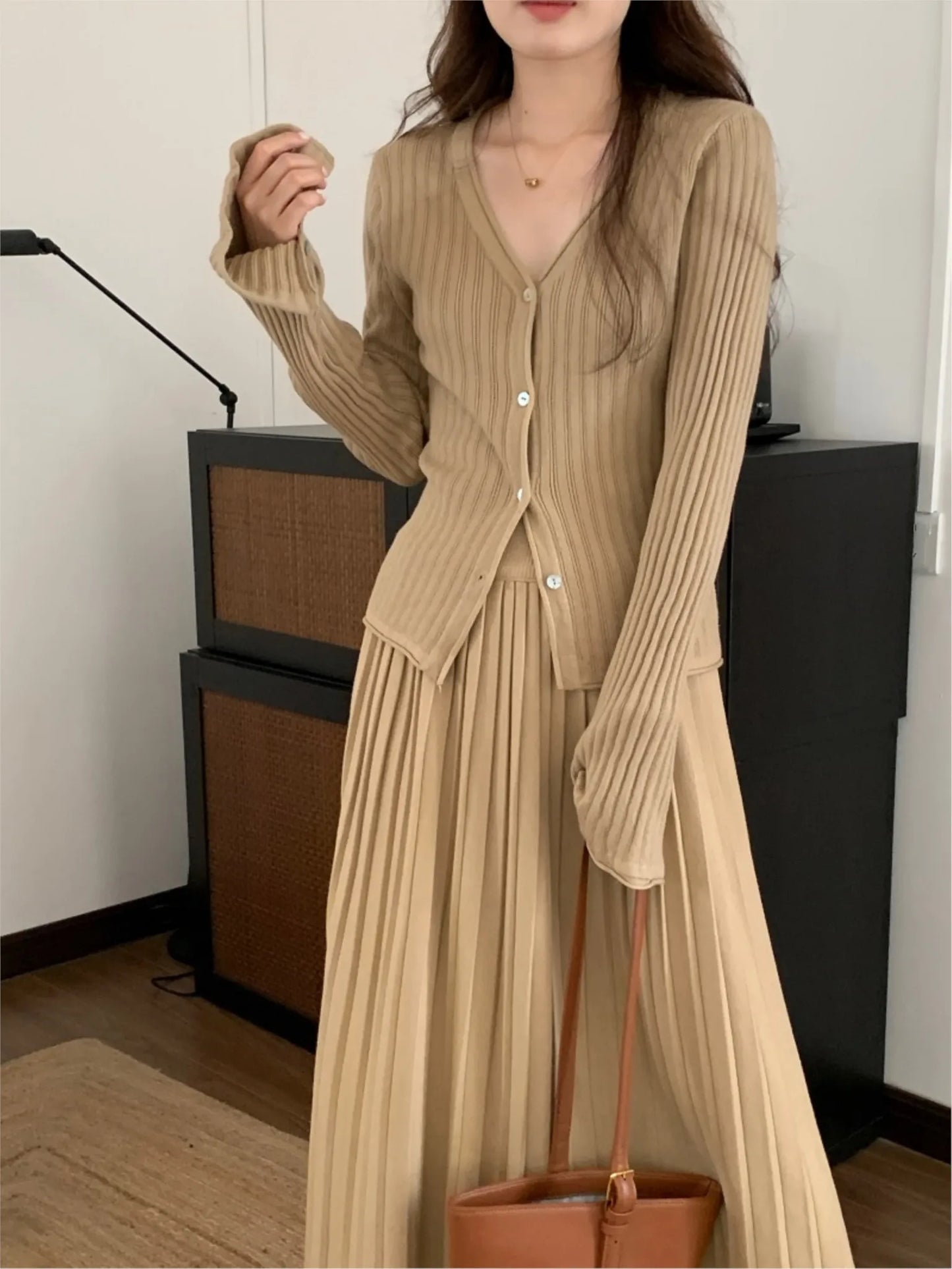 Autumn New Pleated Skirt Suit Women Korean Simple Knitted Top High Waist Skirt 2 Piece Set Winter Office Lady Elegant Outfit