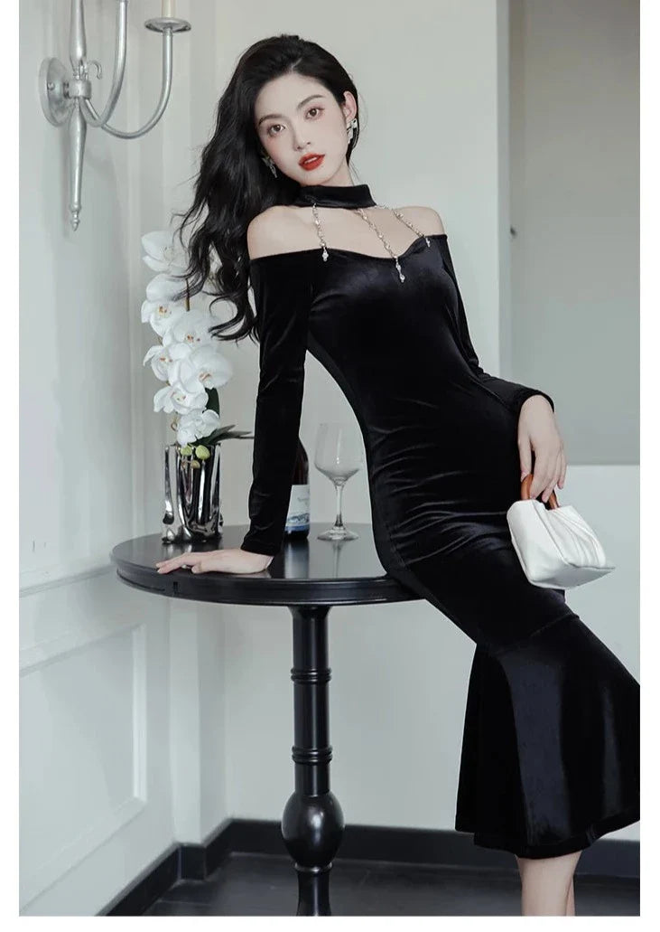 Goddess in The Night Dark Aesthetic Vamp Velvet Dress