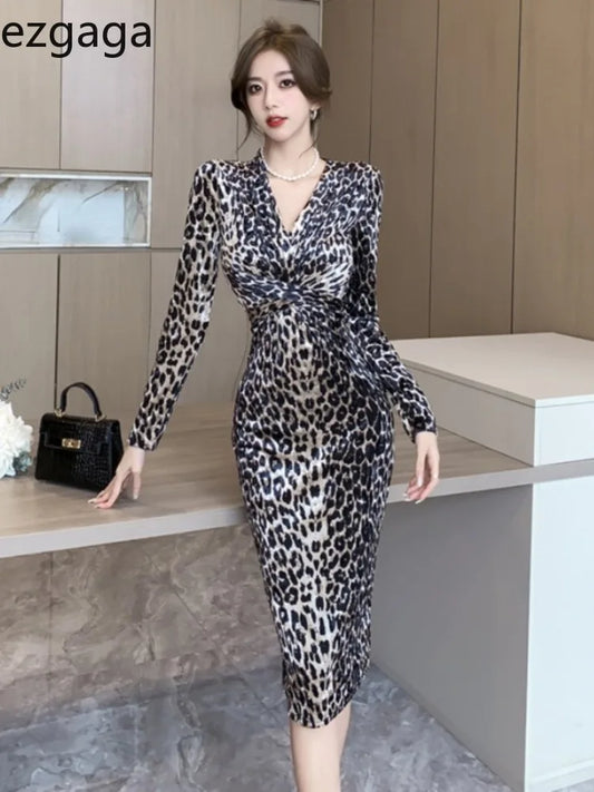 WARMMETA Woman Dress Leopard Printed V Neck Long Sleeve Autumn Winter Fashion French Style Slim Elegant Dresses Ladies Sexy