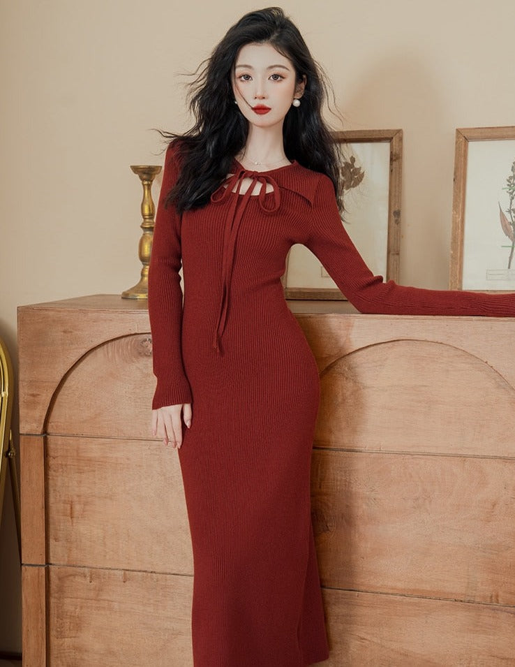 Vampire-Red Knitted Femme Fatale Dress