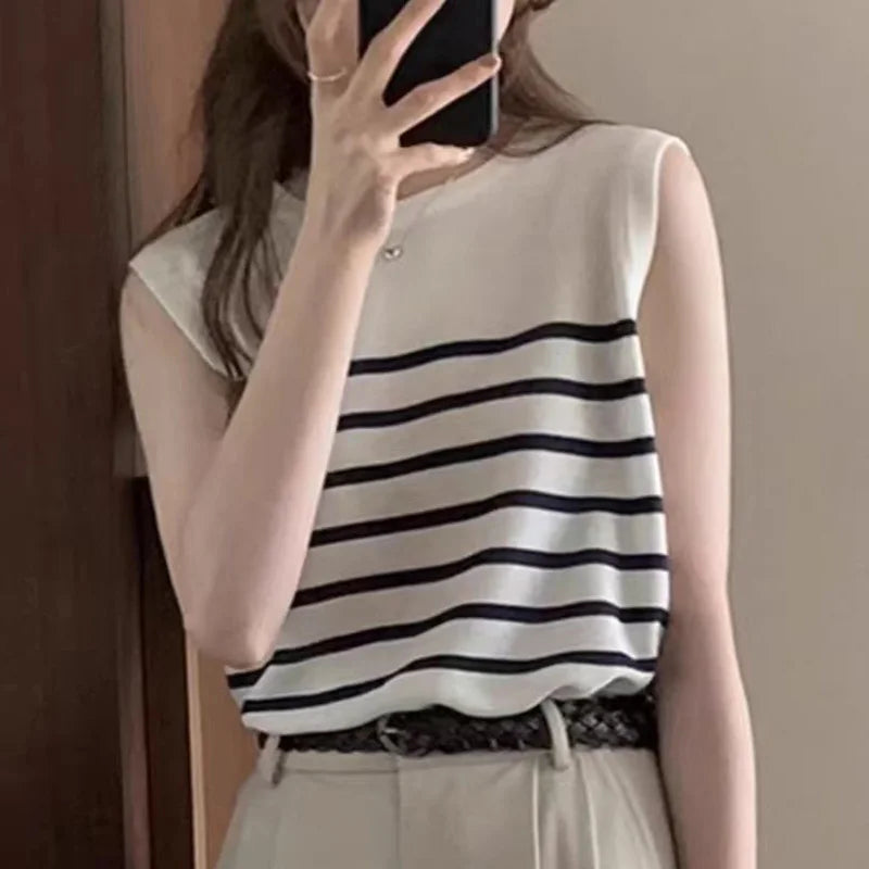 Paris Summer Outfits New Summer Elegant Fashion Korean Style Retro T-shirts for Women Loose Casual Sleeveless O Neck Striped Knitting Chic Tops