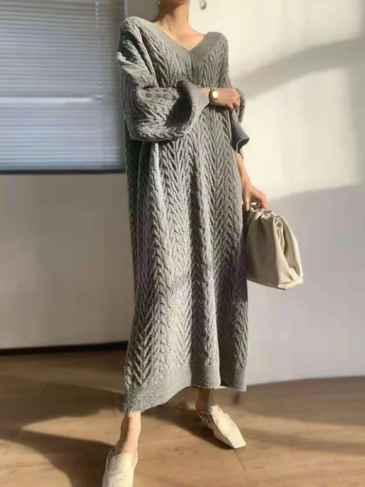 New in Women's Winter Sweater Long Dress 2023 Vintage Elegant V-Neck Pullover Knitted Fashionable Commuting Women's Clothing