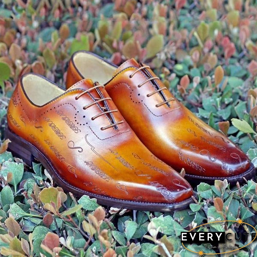 Special Symbol Carved Oxford Shoes