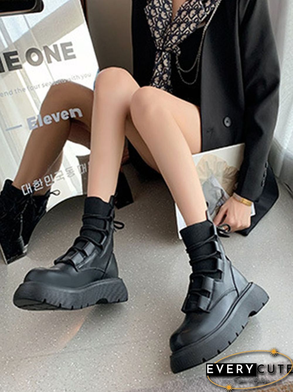 Lace-Up Round-Toe Solid Color Split-Joint Boots Dr. Martens Boots Platform Shoes