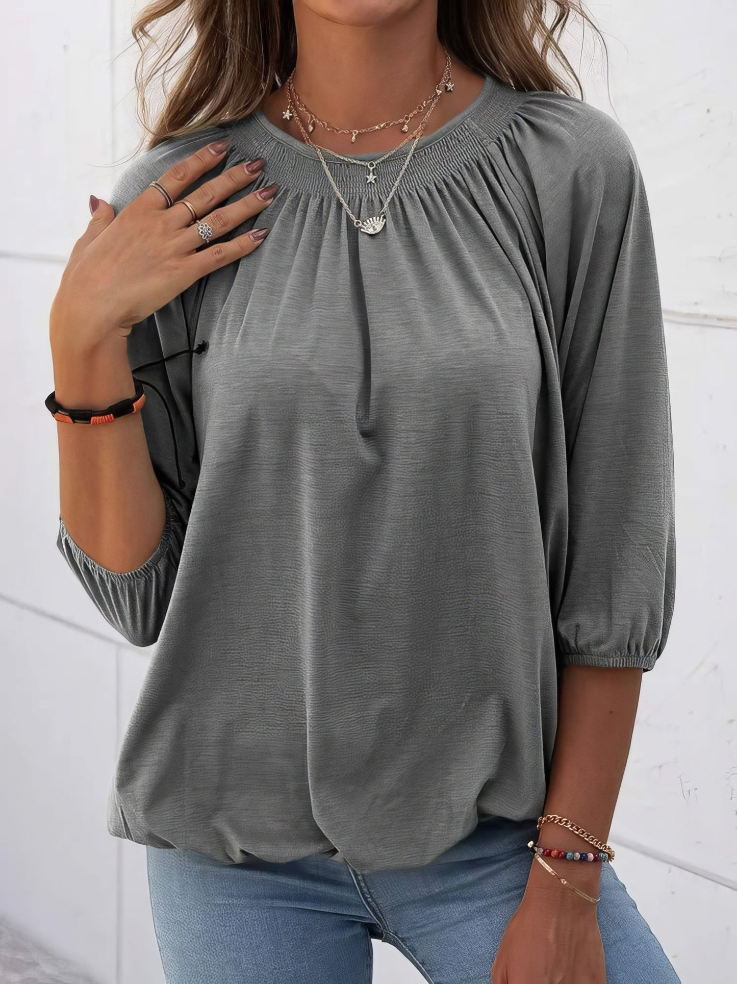 Loose 3/4 Sleeve Pleated Crew Neck T-Shirt